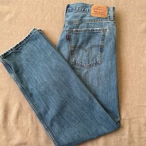 Levi’s Low Pro Straight Jeans Size 30 Mid Rise 90s Relaxed Fit Light Wash